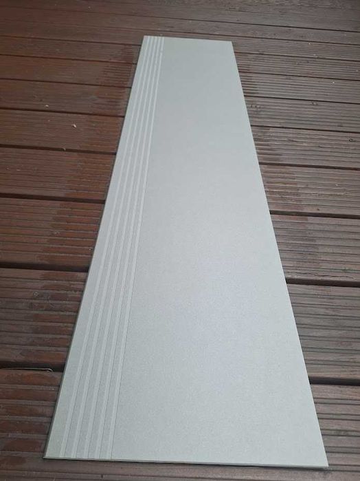 Stopnica gresowa Paradyż Intero 29,8x119,8 cm - 1 szt