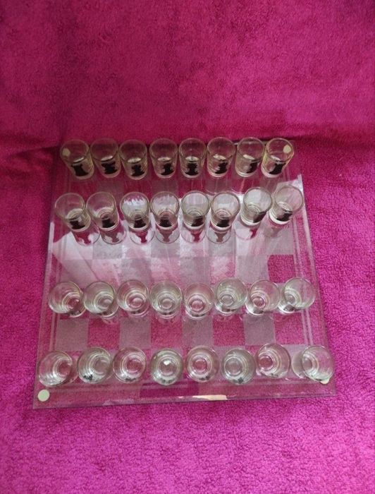 Рюмки в виде шахмат