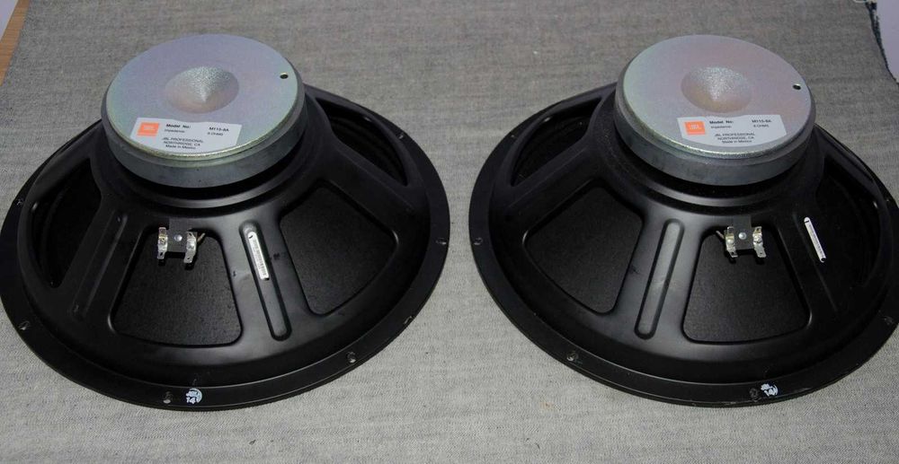 Динаміки мід бас 15" JBL M115-8A пара стан нових