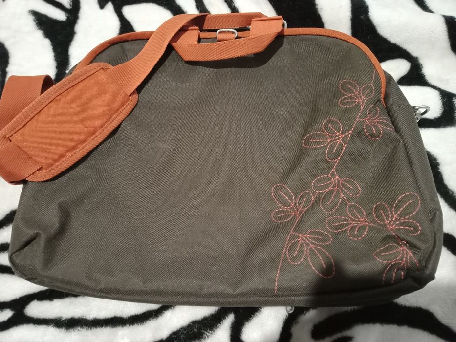 Torba na laptopa/ podróżna