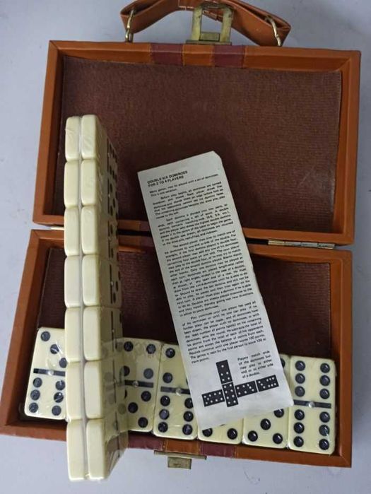 Dominó Profissional com Mala