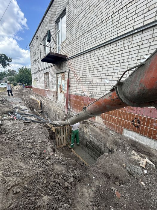 Послуги самоскидів (5-15 м3) та доставка бетону (до 7 м3)