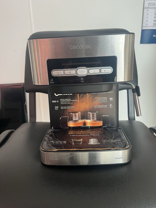 Кофемашина рожковая Cecotec Power Espresso 20 Matic