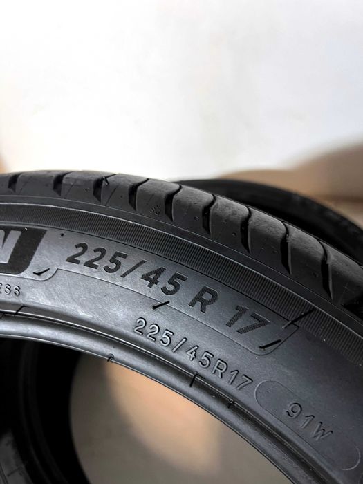Pneus Michelin Primacy 4 - 225/45/17 - Como NOVOS