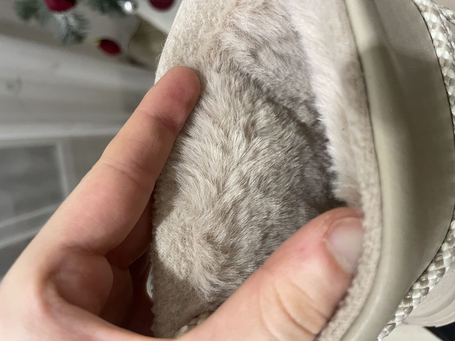 Уги Жіночі Reserved ,