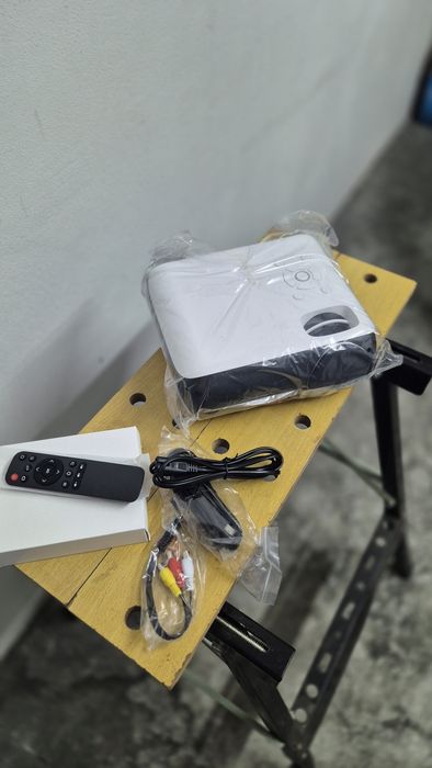 Projetor 1080p full HD 4K 200polegadas