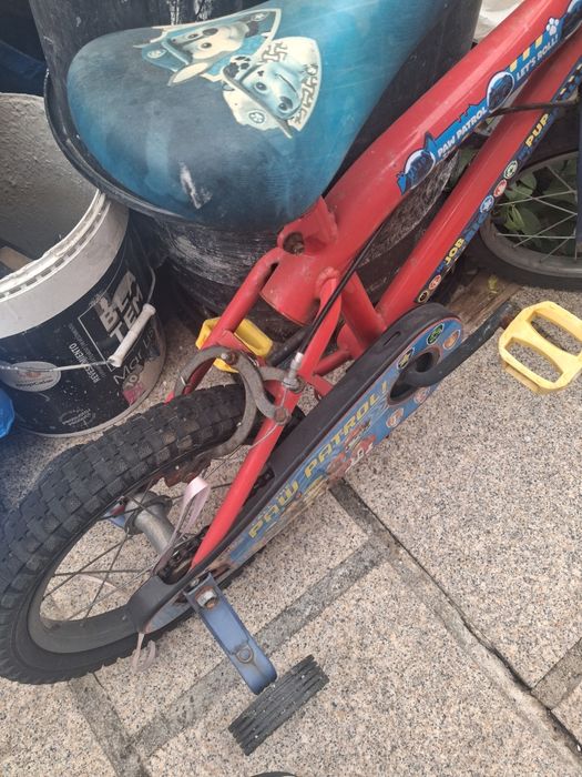 Bicicleta criança pequena