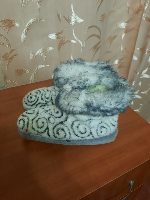 Теплые       угги