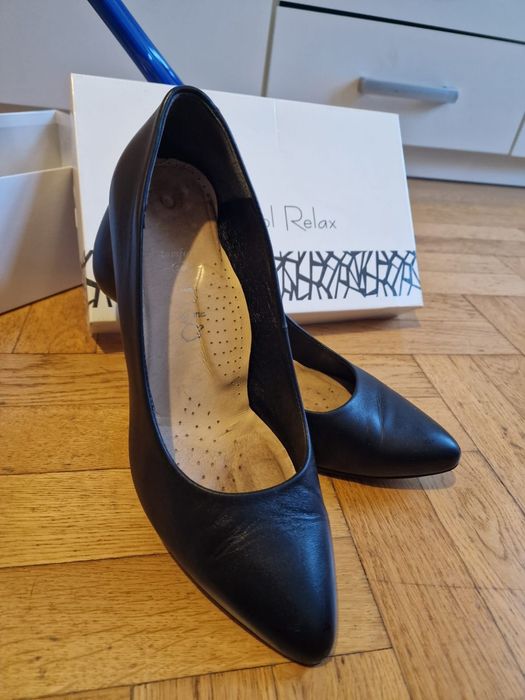 Buty czółenka skórzane