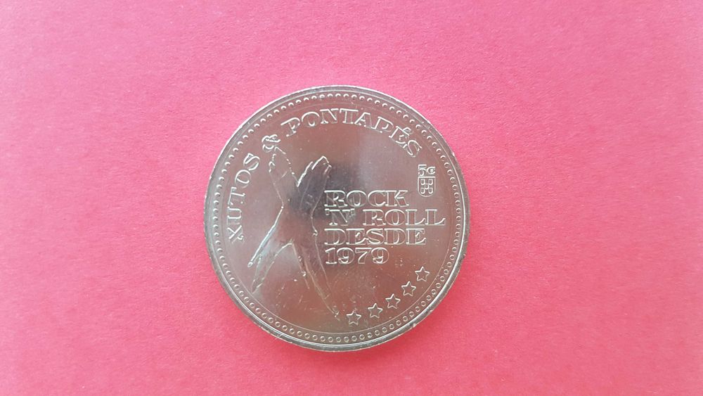 Moeda Comemorativa Xutos & Pontapés CuNí Normal