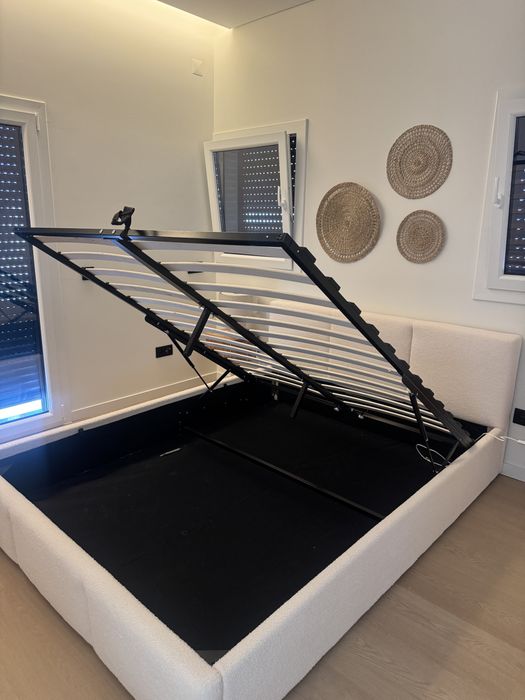 Cama 160x200 cm com arrumação nova