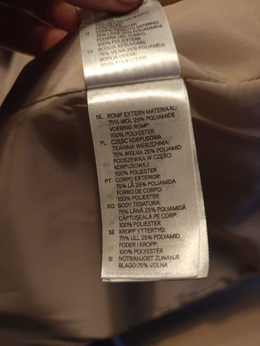 Płaszcz wełniany H&M beżowy z baskinką, rozmiar 38