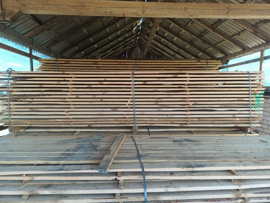 Дешева Опалубка Пиломатеріал обрізний дошка крокви балка брус рейка