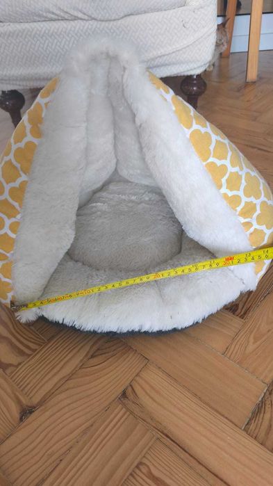 Cama Pet Estilo Toca/Iglu