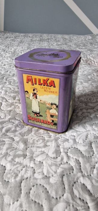 Puszka kolekcjonerska po czekoladkach Milka lata 90