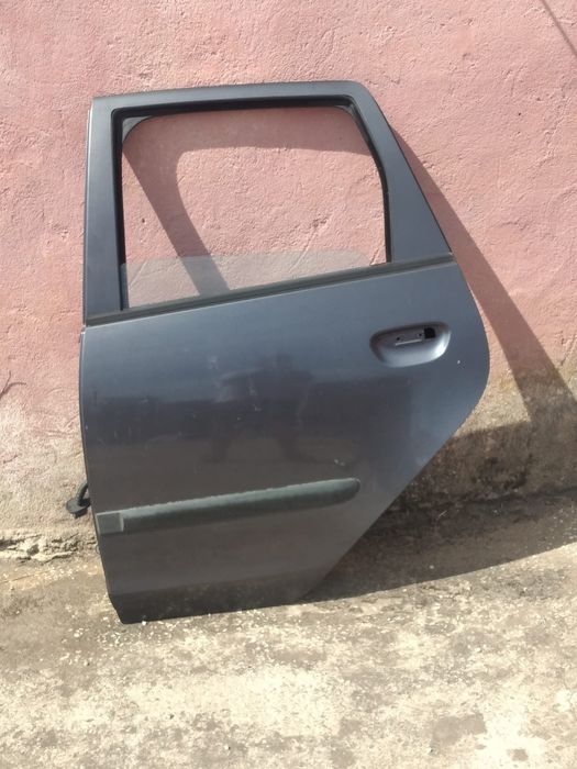 Porta Portas Mitsubishi Colt 5 Portas Ano 2005 Cinza Escuro PORTA NUA