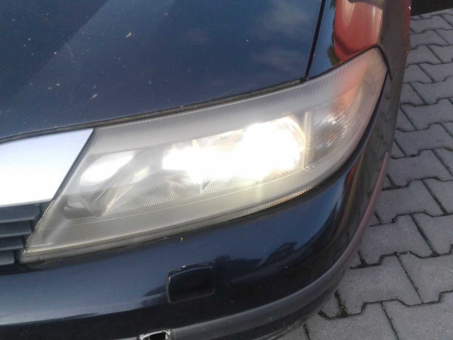 Renault Laguna 2 Kombi Maska Zderzak Lampy Xenony Przód Kompletny