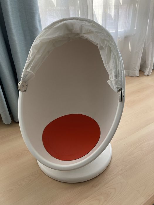 IKEA PS LÖMSK Poltrona giratória para criança, branco/verm