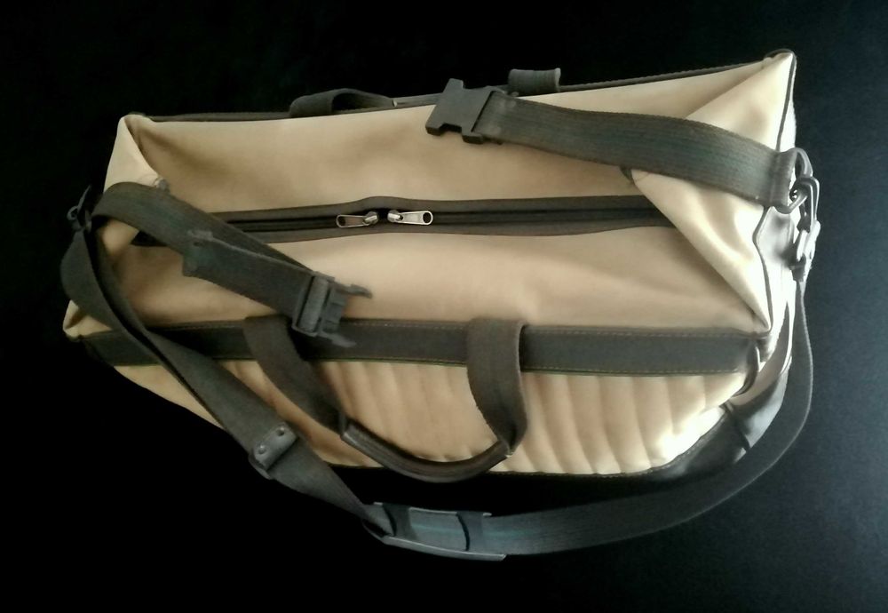 Saco ou mala de viagem da prestigiada marca Francor