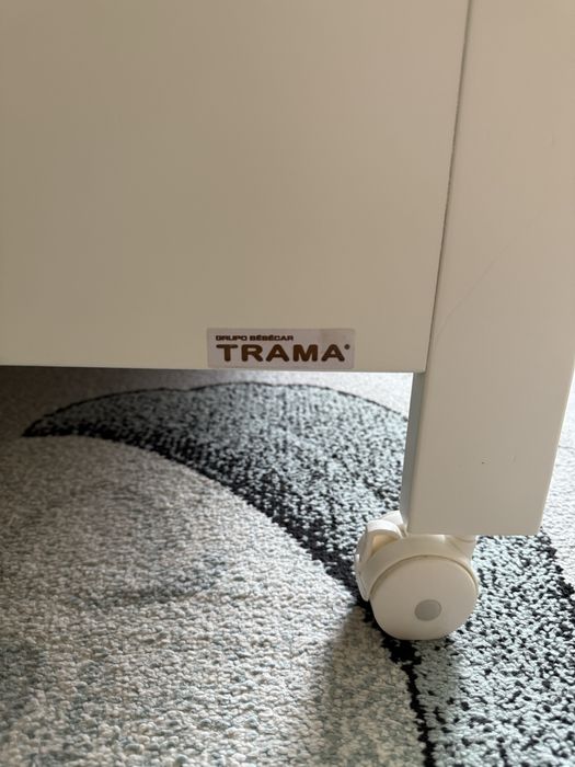 Berço Trama com gaveta e lateral rebatível