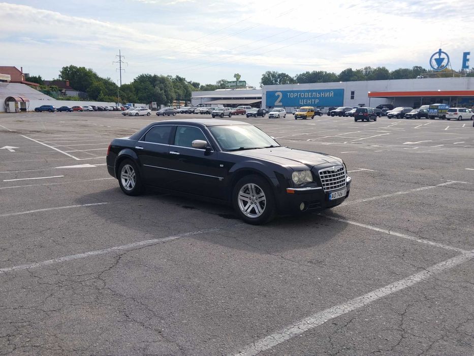 Chrysler 300 C. 2004рв. 2.7 бенз. HEMI.