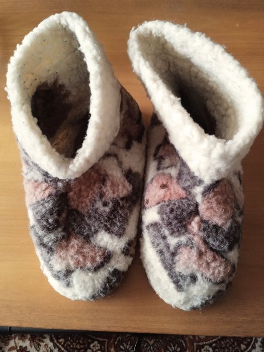Wełniane kapcie długość wkładki 26,5 cm