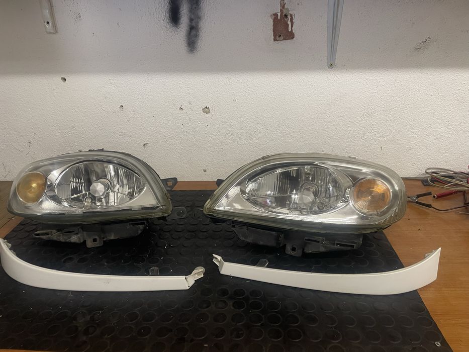Farol citroen saxo 2000