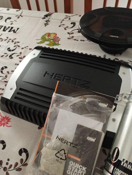 Automóveis Sistema de som novo hertz