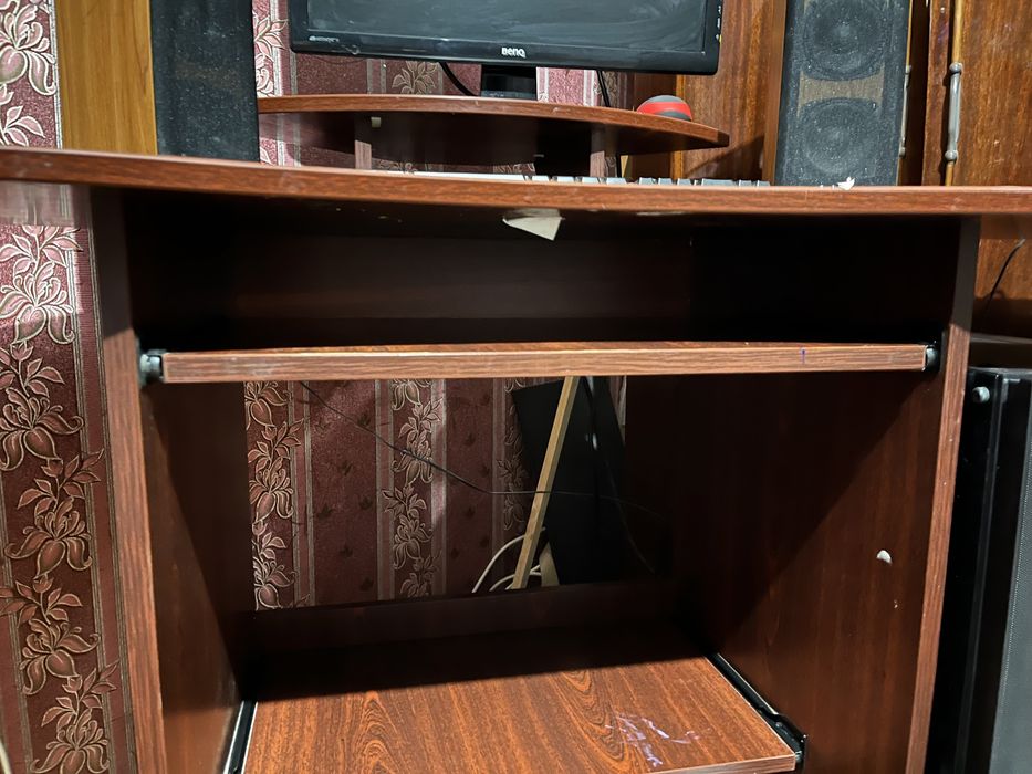 Стол компьтерный