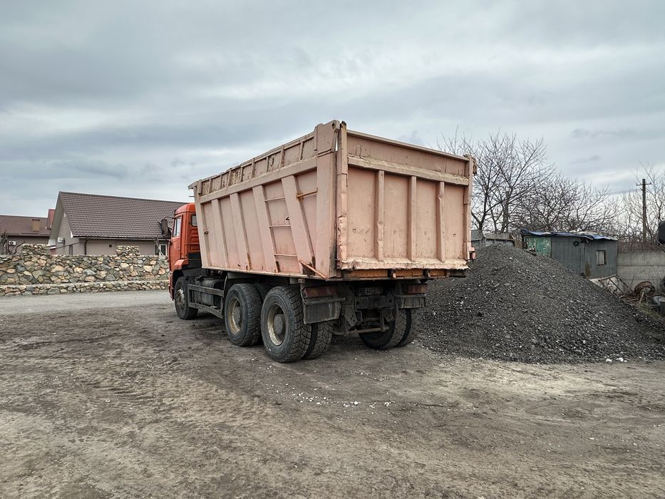Продам Камаз 6520