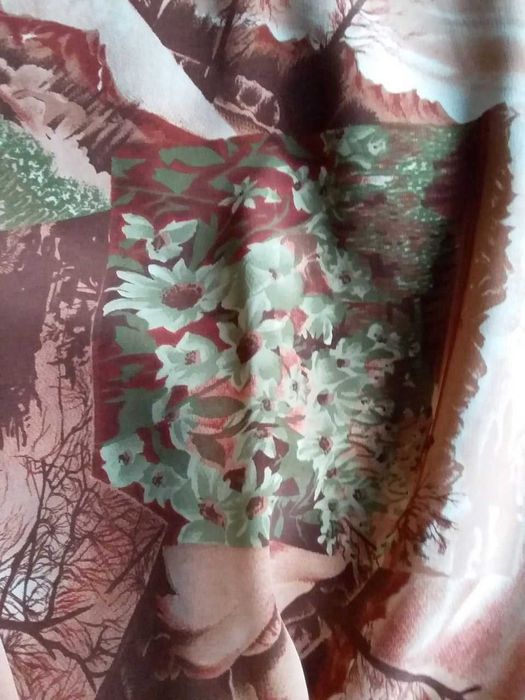 Пестрая женская юбка