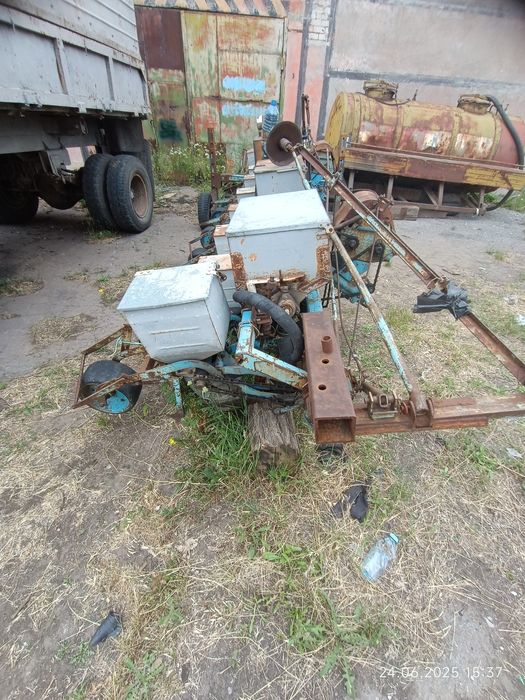 Сівалка пропашна СУПН-8