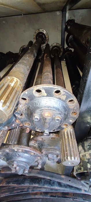 Піввісь заднього моста ГАЗ 66