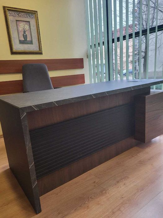 Офісні, торгові  меблі для бізнеса. Рецепції .