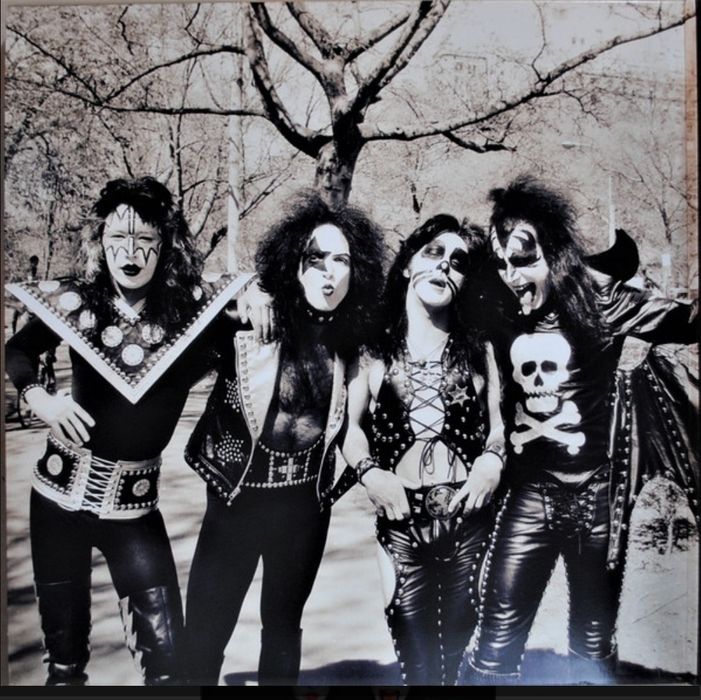 Вінілові платівки - Kiss - Kissworld - The Best Of (2 LP)