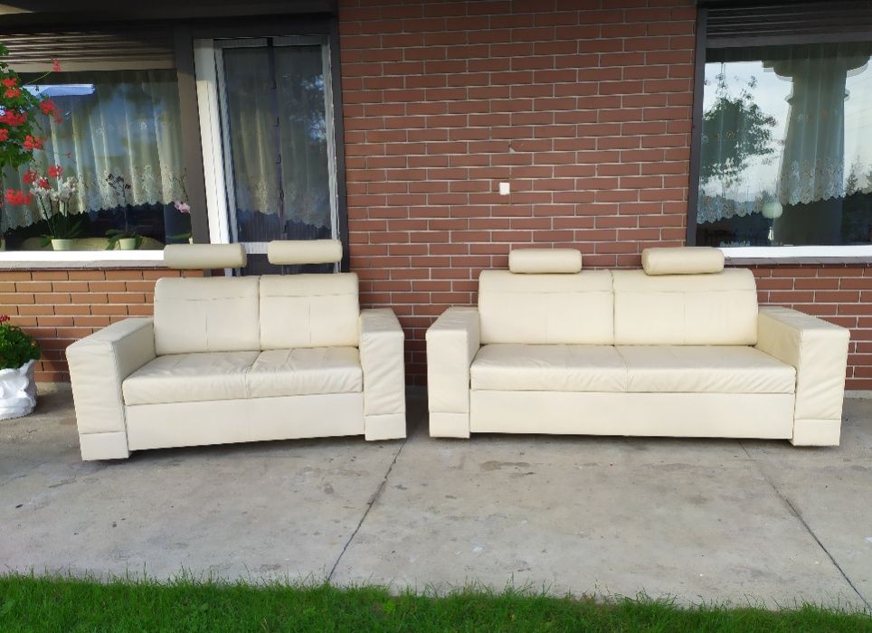 Sprzedam dwie sofy ze skóry -Skóra -skórzany –skórzana -skórzane