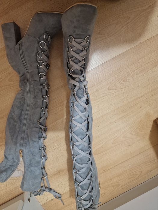 Botas por cima do joelho 37