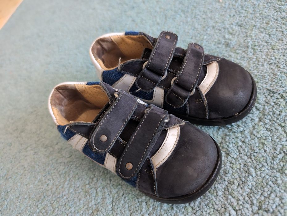Sapatos ortopédicos retos número 22