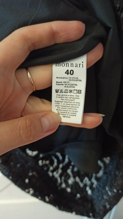 Sukienka koktajlowa Monnari 40 czarna koronka