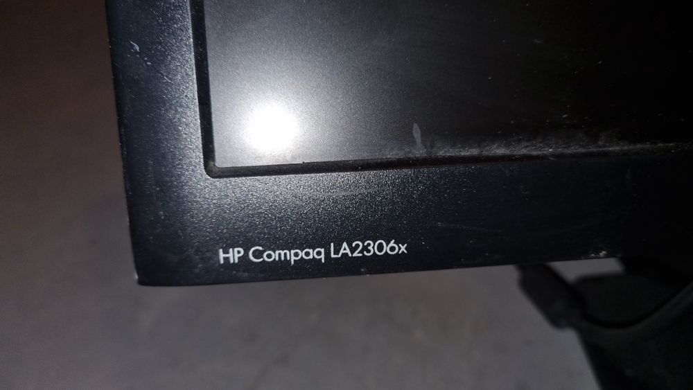 Monitor 23" FHD LED pivot HP Compaq LA2306X