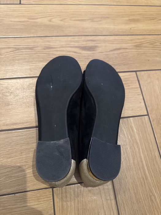 Buty baleriny rozmiar 38 złoto czarne.
