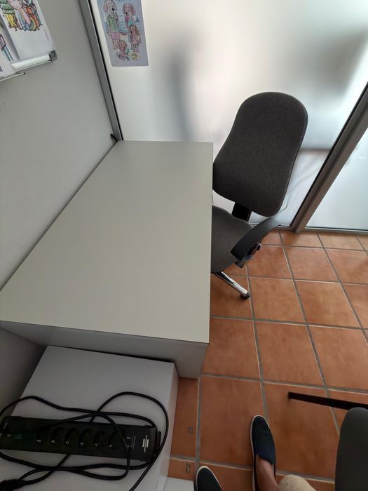 Conjuntos secretaria e cadeira