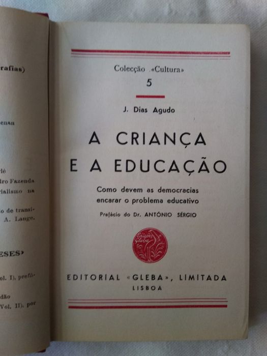 Educação . . . .