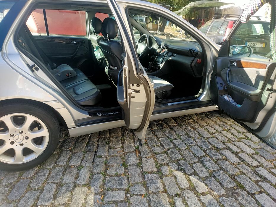 Mercedes-Benz 220 — fotografia 6