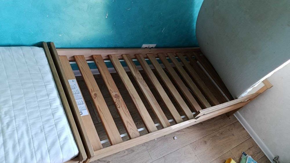 односпальне ліжко Ikea SNIGLAR з ламельним блоком