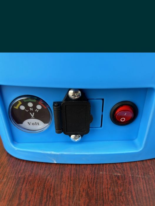 9 л Опрыскиватель аккумуляторный Мрия