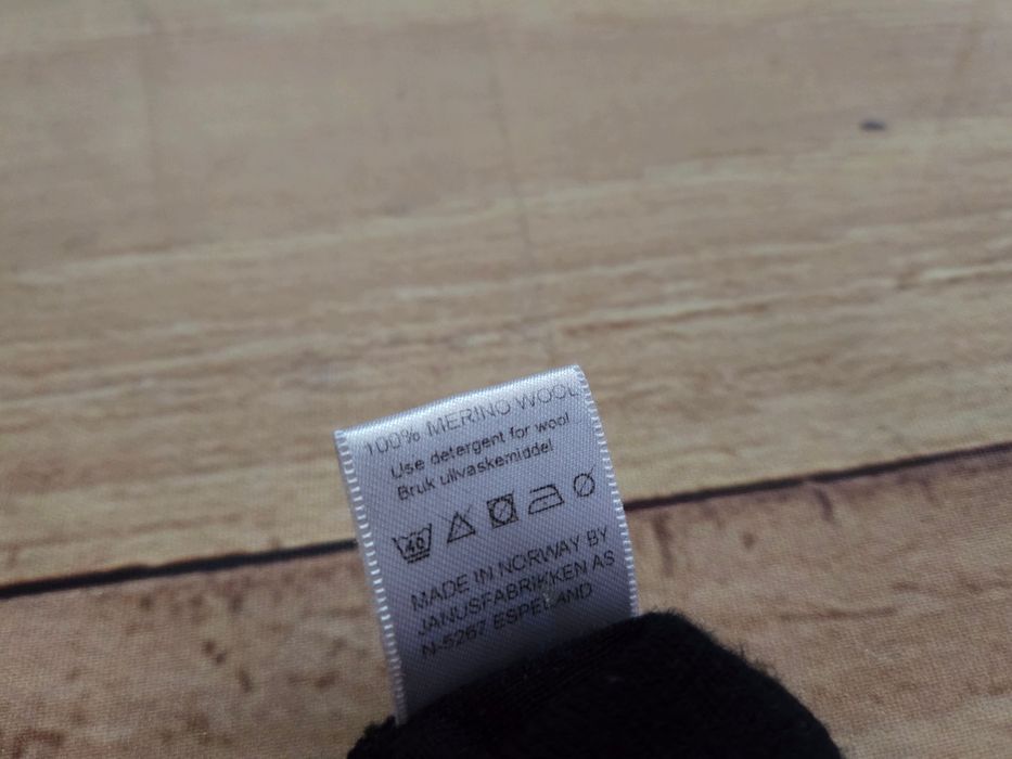 JANUS Bluzka Męska 100 % Wełna Merino Czarna r. L