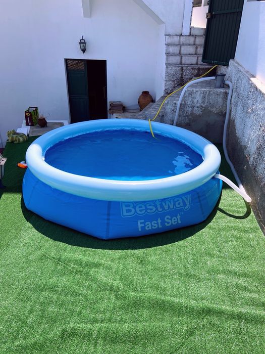 Piscina insuflavel criança