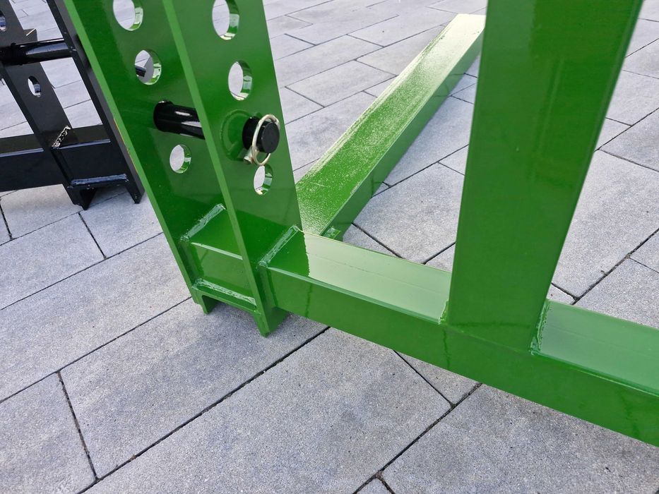 paleciak na tył ciągnika, widły do palet, 4 uchwyty mocujące, nowość