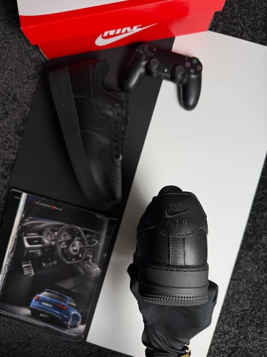 Чоловічі  кросівки найк аір форс Nike Air Force 1 '07 Black [41-45]